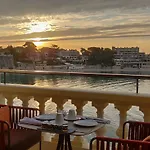 Splendid & Ξενοδοχείο Bandol