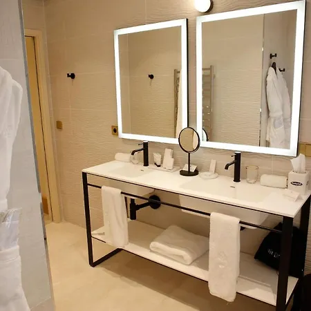 Hotel Splendid & 4*